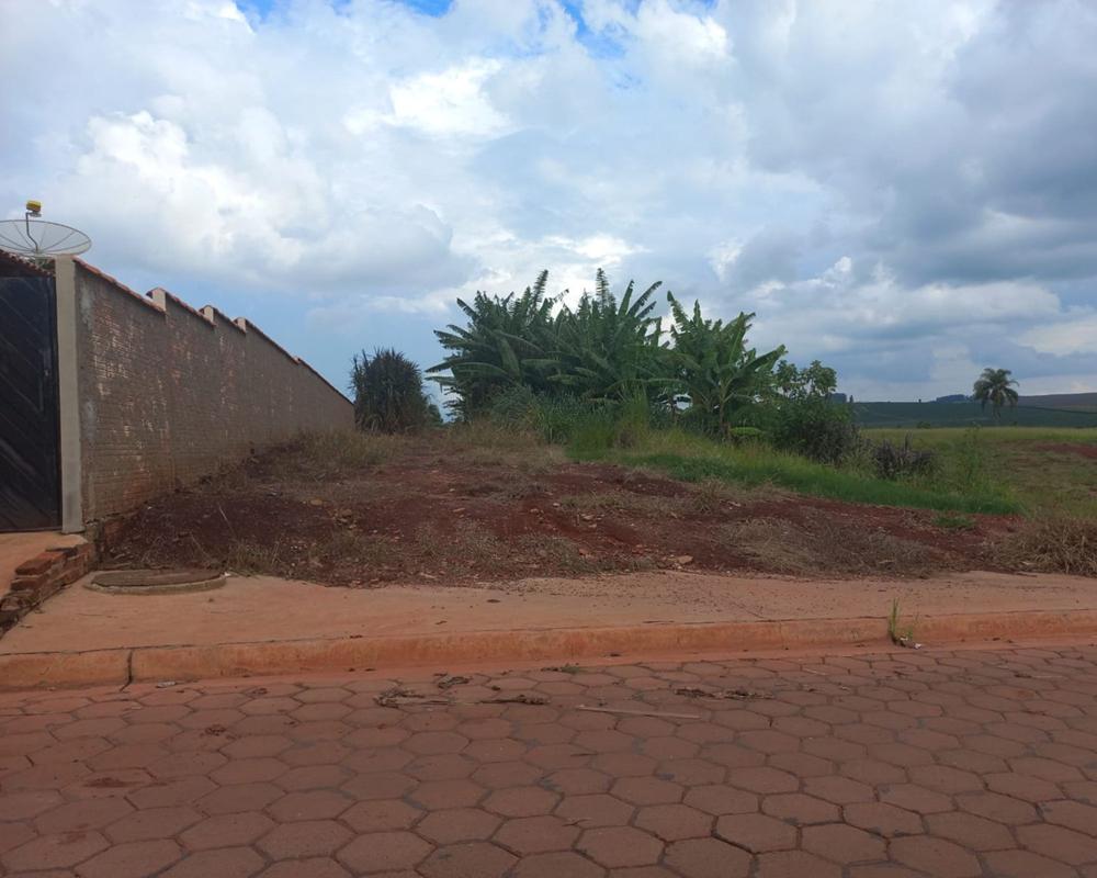 TERRENO EM SARUTAI�/SP