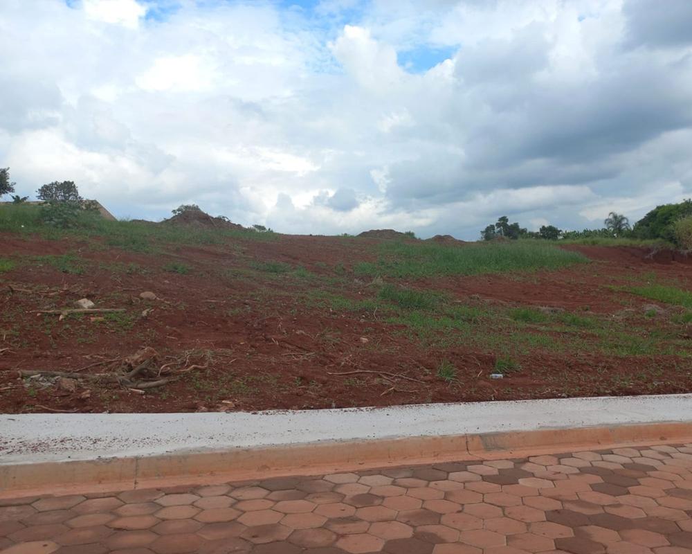 TERRENO EM SARUTAI�/SP